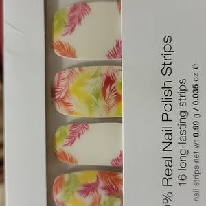 Color Street nail polish strips. Frond Of You